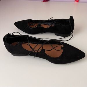 MOSSIMO Adorable tie ballet flats in jet black